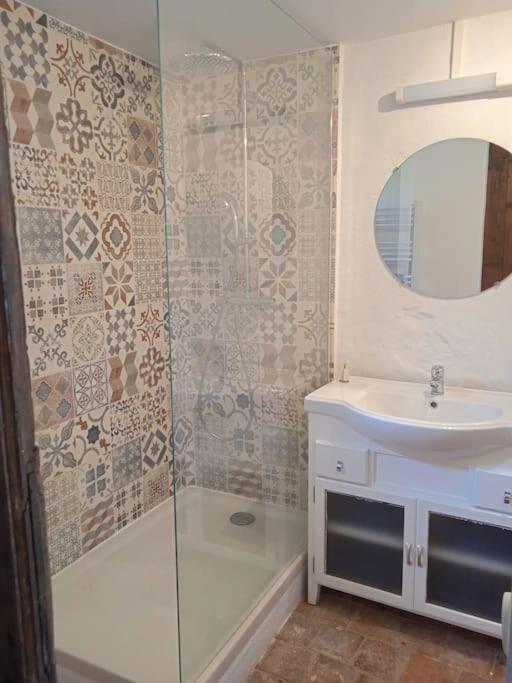 Petite Maison De Village Ygrande Εξωτερικό φωτογραφία